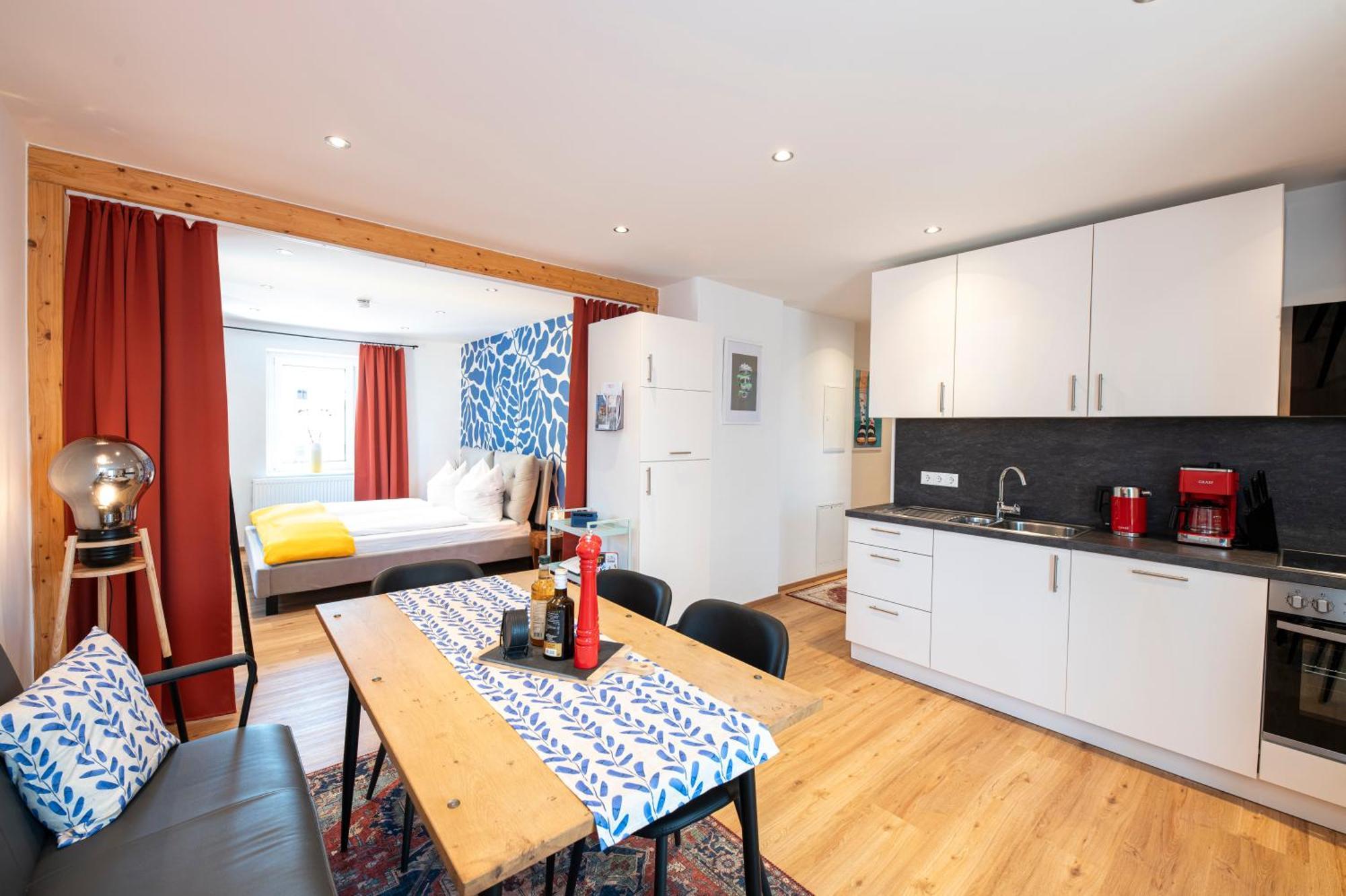 Bunter Hund Apartments - Zentrales Apartment, Parkplatz, Wintergarten, Kinderzimmer Rothenburg ob der Tauber Extérieur photo